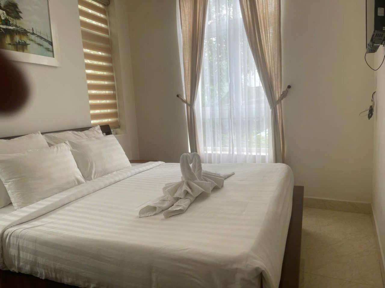 Town House Homestay *